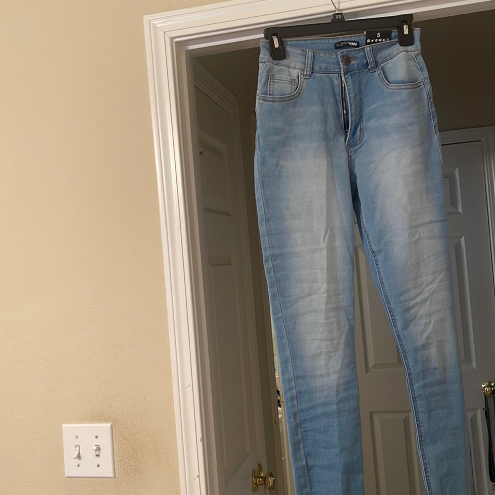 BRAND NEW fashion nova jeans